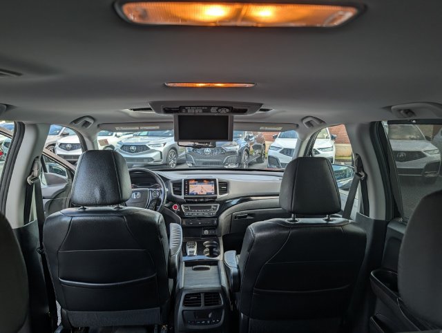 Used 2017 Honda Pilot Touring image 26