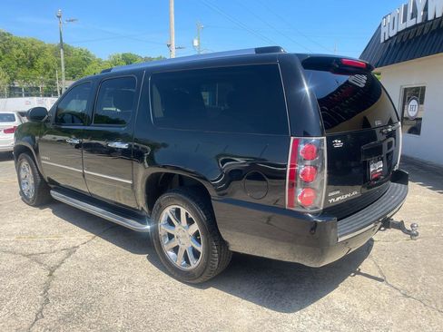 Used 2012 GMC Yukon XL Denali image 2