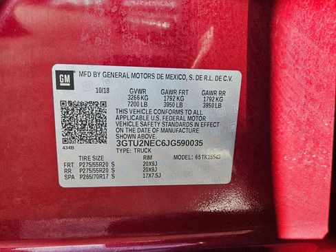 Used 2018 GMC Sierra 1500 SLT w/ SLT Premium Package AWD/4WD image 32