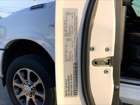 Used 2020 RAM 2500 Limited AWD/4WD image 37