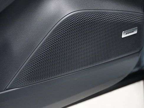 New 2026 Porsche Macan 4 Electric image 21