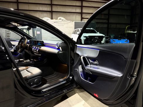 Used 2022 Mercedes-Benz A 220 w/ Premium Package Lite image 25
