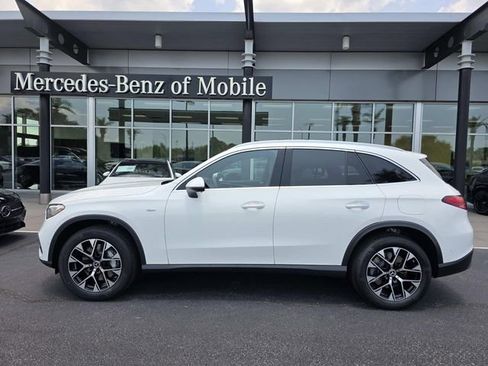 New 2025 Mercedes-Benz GLC 350e 4MATIC image 1
