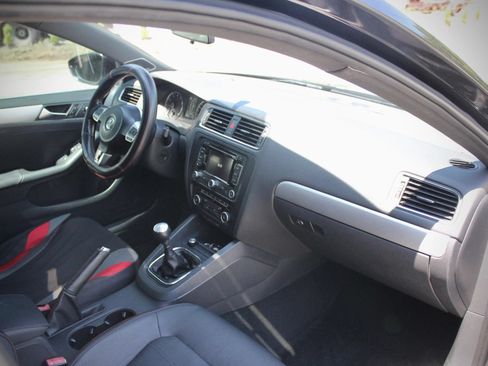 Used 2012 Volkswagen Jetta GLI Autobahn FWD image 69