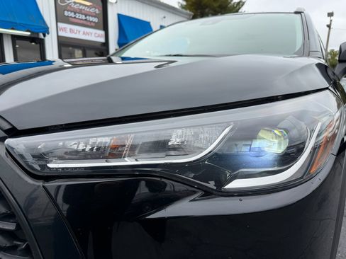 Used 2022 Toyota Corolla Cross LE image 27