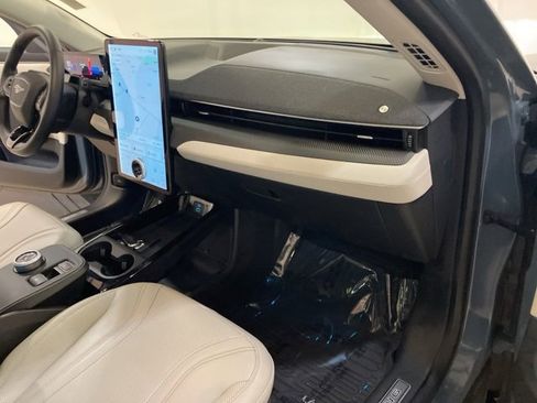 Used 2023 Ford Mustang Mach-E Premium image 24