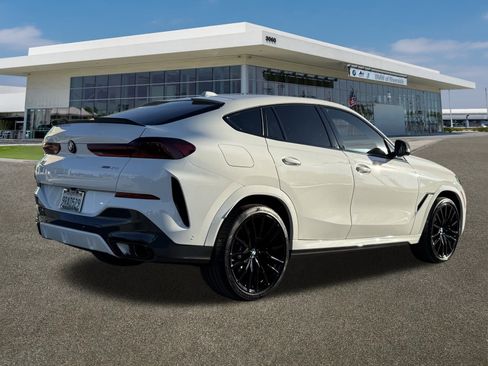 Used 2025 BMW X6 xDrive40i w/ Executive Package image 11