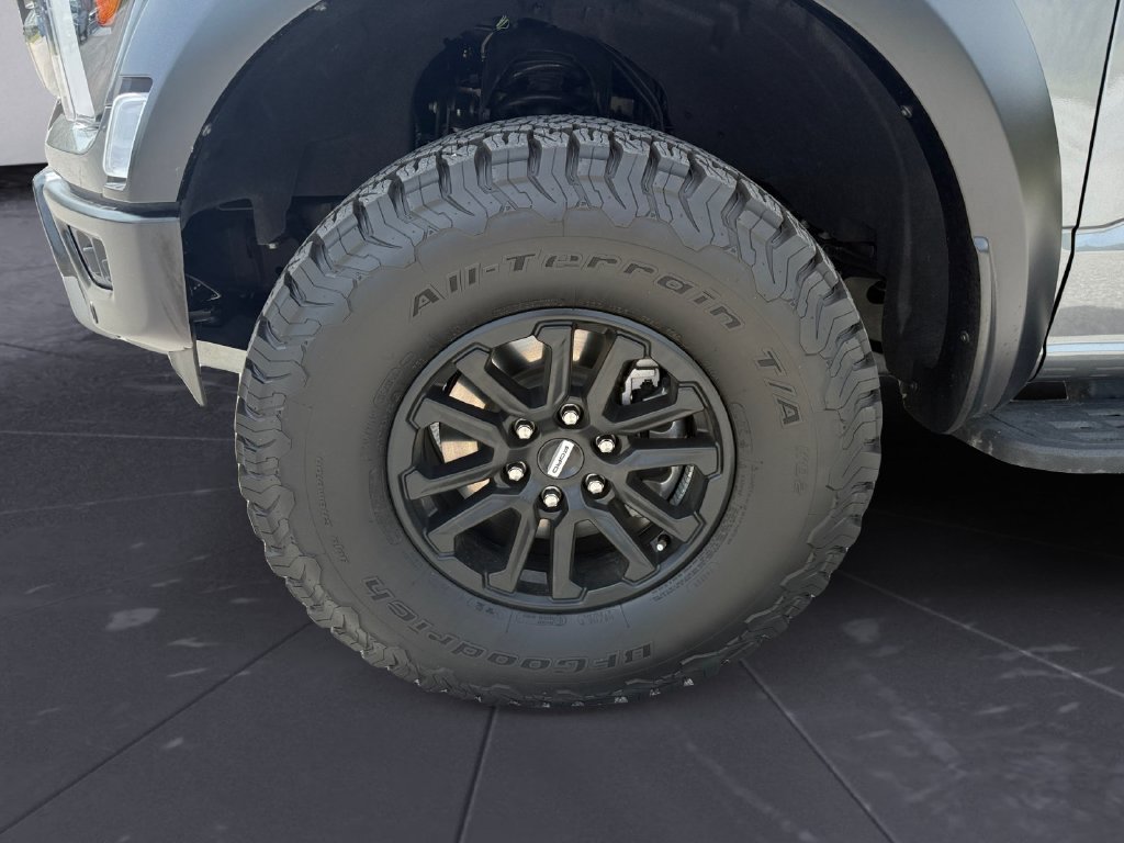 Used 2025 Ford F150 Raptor AWD/4WD image 14