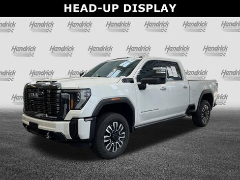 Used 2024 GMC Sierra 2500 Denali Ultimate AWD/4WD image 6