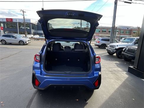 Used 2025 Subaru Crosstrek 2.0i Premium image 23