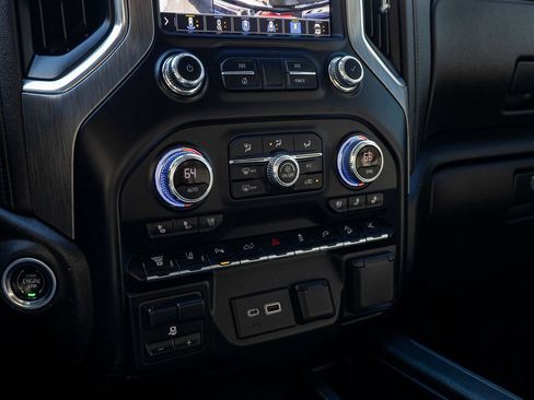 Used 2021 GMC Sierra 3500 Denali w/ Denali Ultimate Package image 22