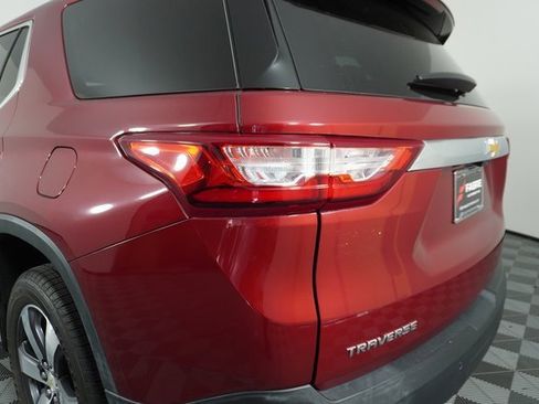 Used 2018 Chevrolet Traverse LT image 12