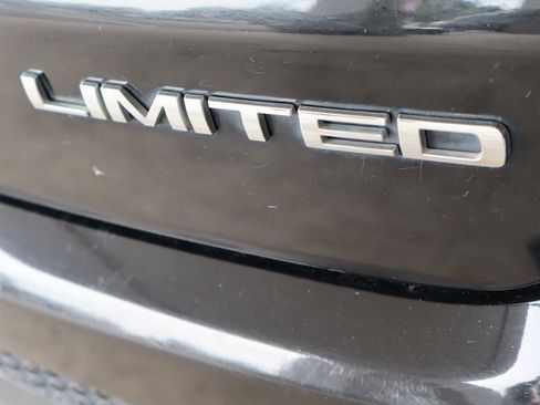 Used 2019 Jeep Compass Limited image 48