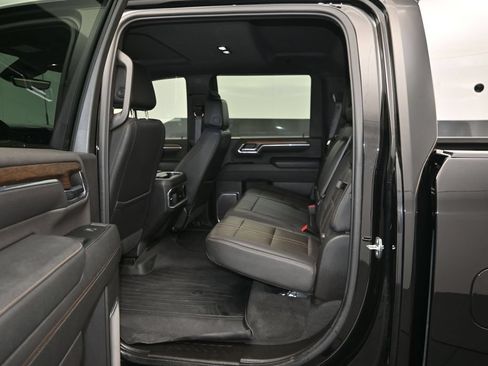 Used 2024 Chevrolet Silverado 3500 High Country w/ High Country Premium Package AWD/4WD image 15
