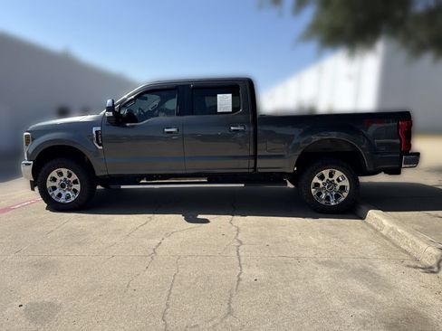 Used 2019 Ford F250 Lariat w/ Chrome Package AWD/4WD image 8