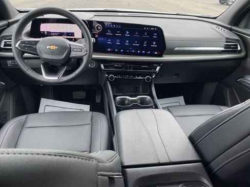 Certified 2026 Chevrolet Traverse LT AWD/4WD image 5