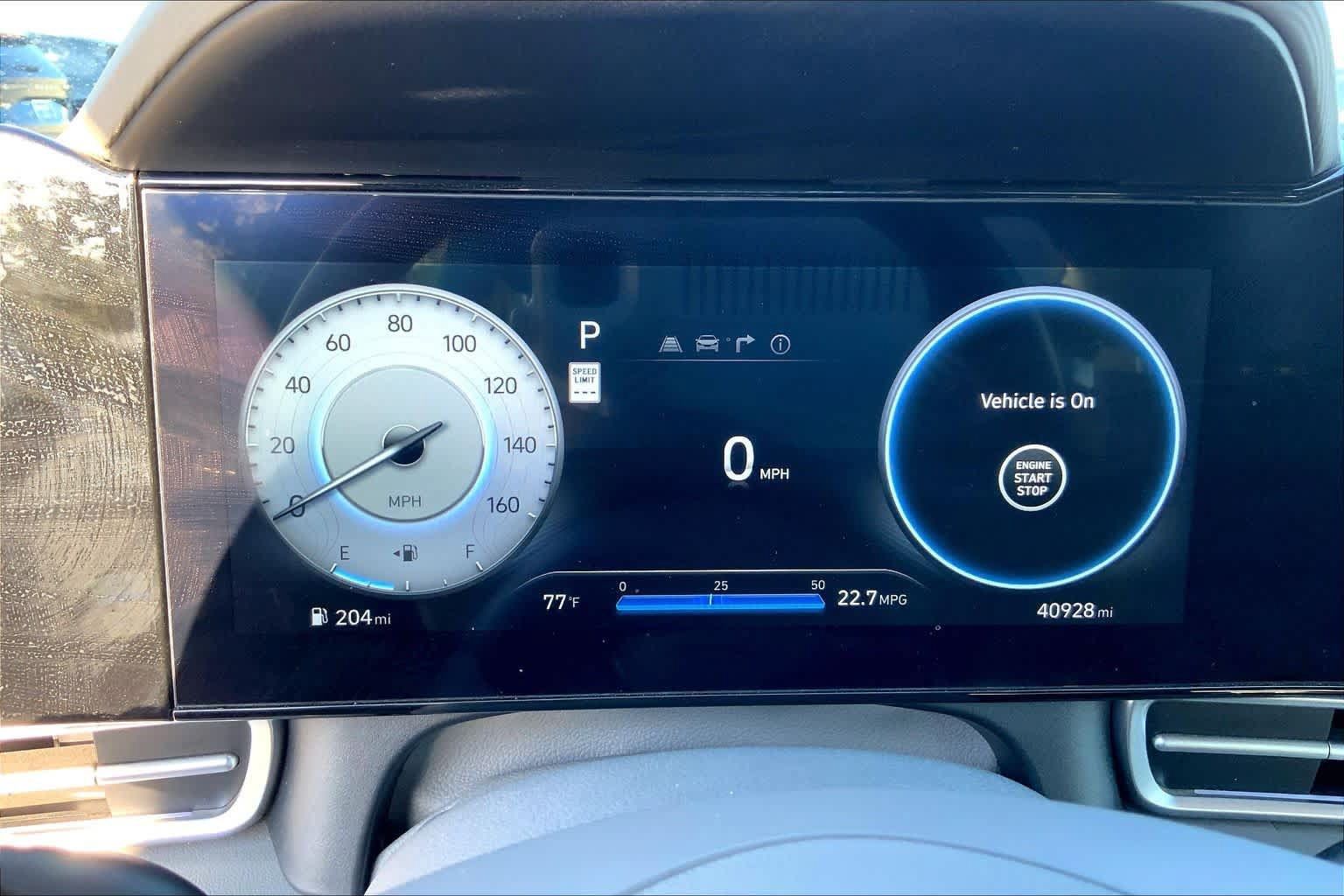 Used 2025 Hyundai Elantra SEL FWD image 24