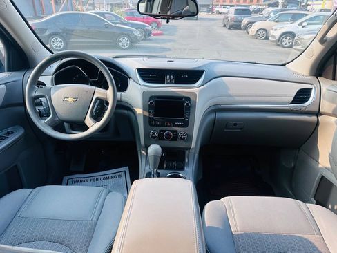 Used 2016 Chevrolet Traverse LS AWD/4WD image 9