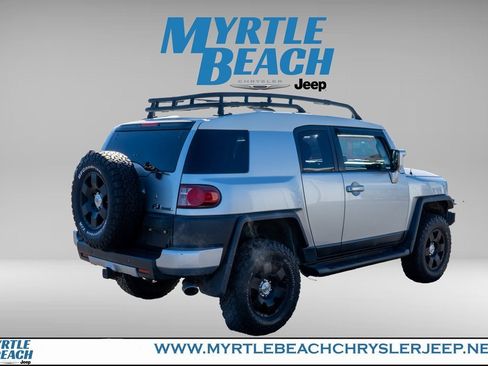 Used 2008 Toyota FJ Cruiser 4WD image 6