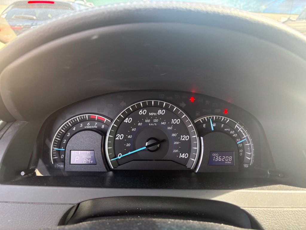 Used 2013 Toyota Camry XLE FWD image 13