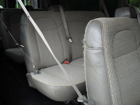 Used 2019 Chevrolet Express 3500 LT w/ LT Preferred Equipment Group image 19