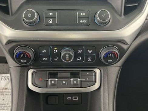 Used 2023 GMC Acadia SLE w/ Driver Convenience Package image 41