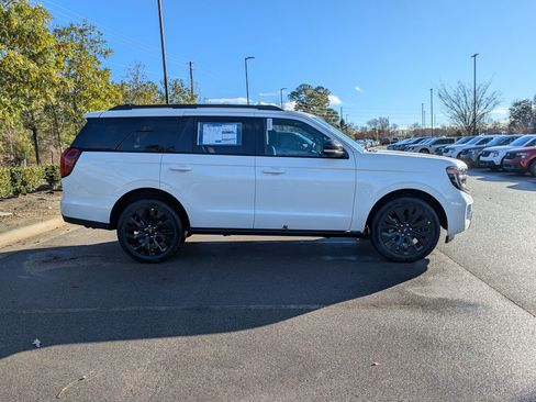 New 2025 Ford Expedition Platinum w/ Stealth Appearance Package image 3