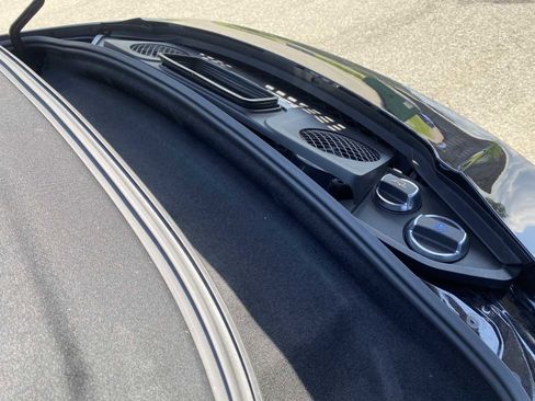 Used 2017 Porsche 911 Carrera 4S image 35