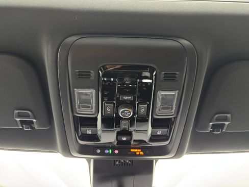 New 2026 GMC Yukon Elevation w/ Elevation Premium Package AWD/4WD image 29