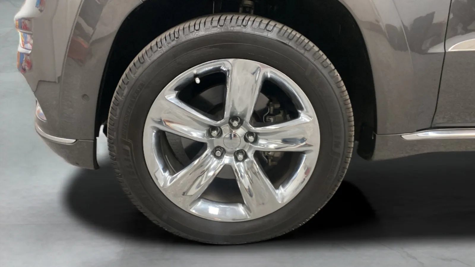 Used 2017 Jeep Grand Cherokee Summit AWD/4WD image 28