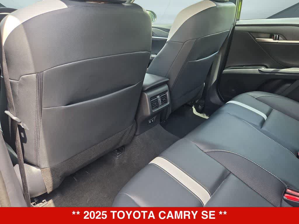 Used 2025 Toyota Camry SE FWD image 18