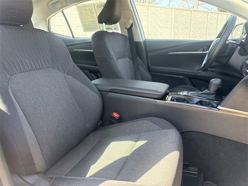 Used 2025 Toyota Camry LE image 8