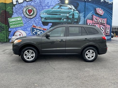 Used 2012 Hyundai Santa Fe GLS image 2