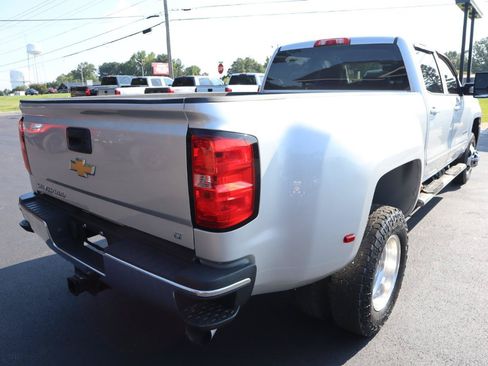 Used 2017 Chevrolet Silverado 3500 LT w/ LT Convenience Package AWD/4WD image 5