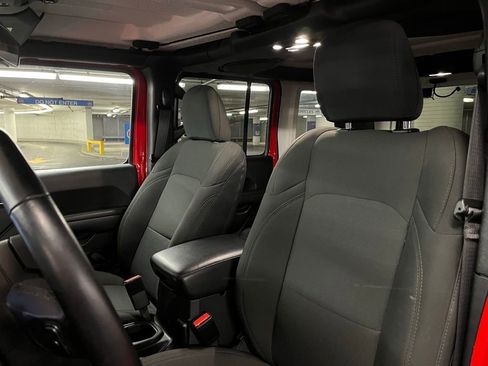 Used 2021 Jeep Wrangler Unlimited Sport image 14