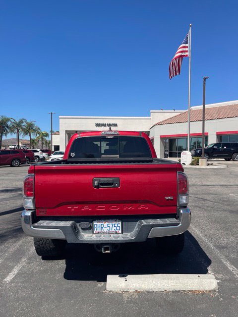 Used 2020 Toyota Tacoma TRD Off-Road AWD/4WD image 5