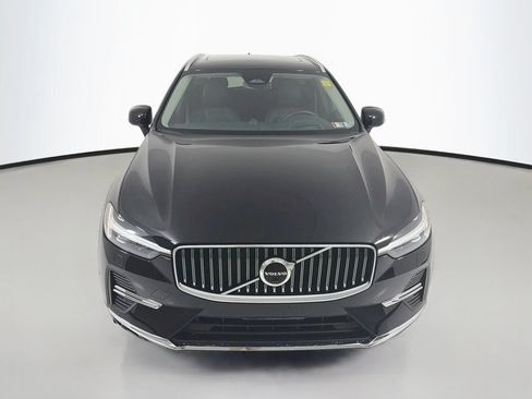 Used 2023 Volvo XC60 B5 Ultimate AWD/4WD image 2