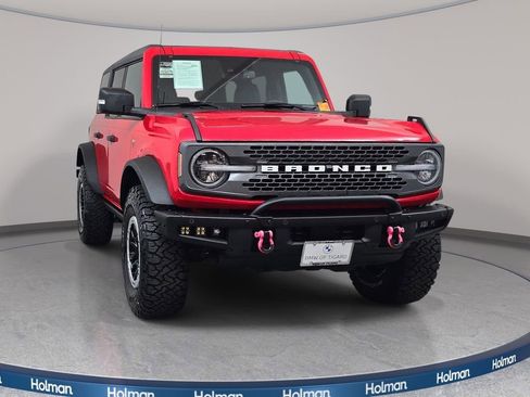 Used 2023 Ford Bronco Badlands AWD/4WD image 3