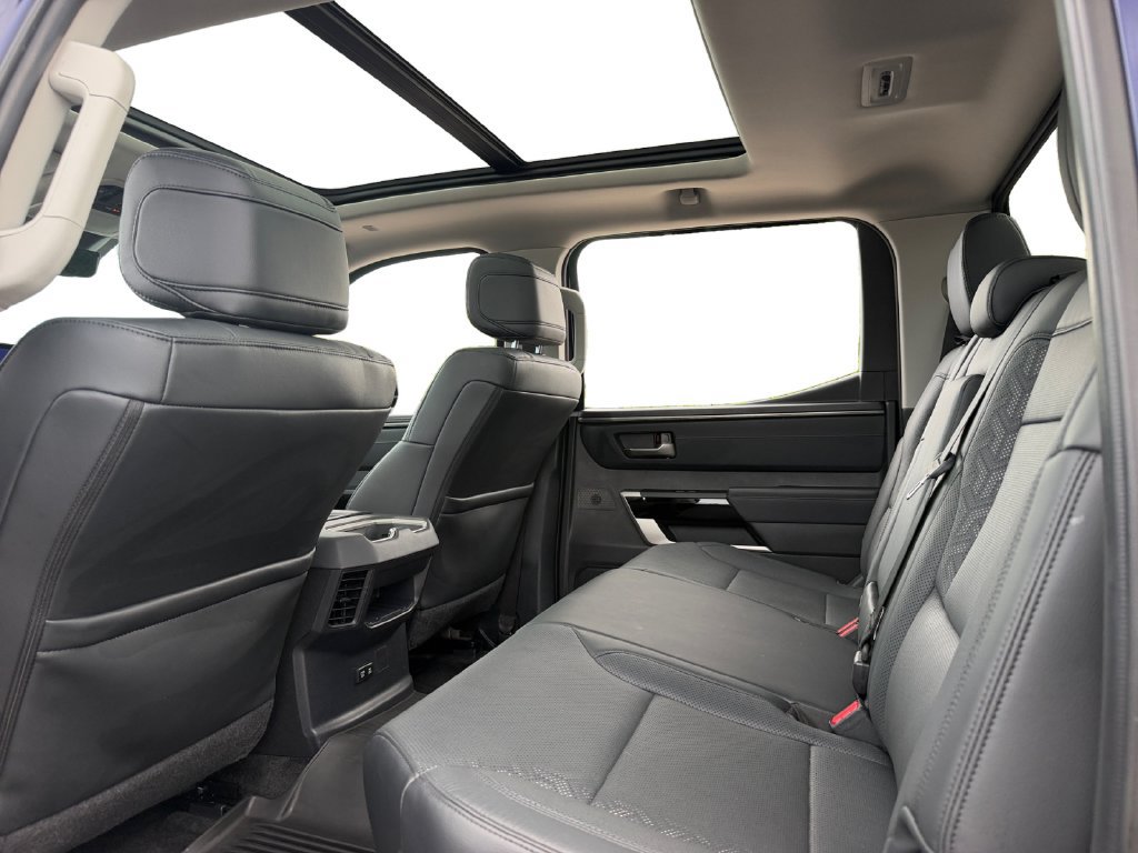 Used 2024 Toyota Tundra Limited AWD/4WD image 26