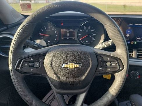 New 2026 Chevrolet Trax LS FWD image 12