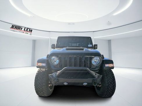 New 2025 Jeep Gladiator Sport image 7