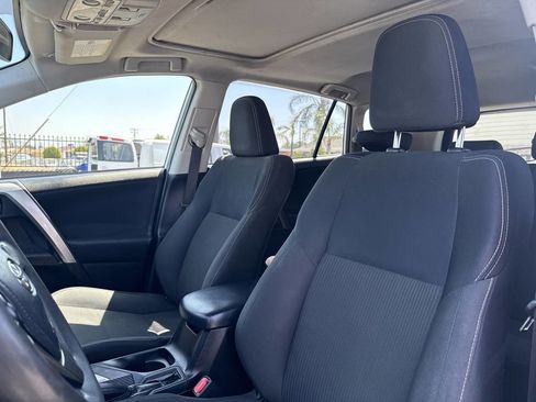 Used 2014 Toyota RAV4 XLE FWD image 8