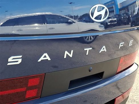 Certified 2025 Hyundai Santa Fe SEL image 31