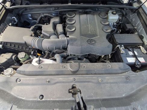 Used 2021 Toyota 4Runner SR5 image 12