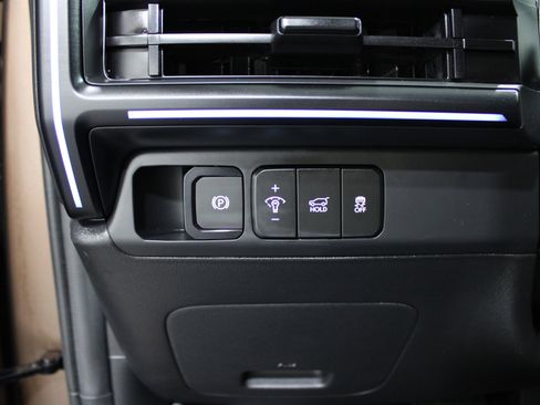 Used 2024 Hyundai Santa Fe Calligraphy image 9