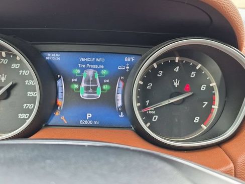 Used 2018 Maserati Levante AWD/4WD image 16