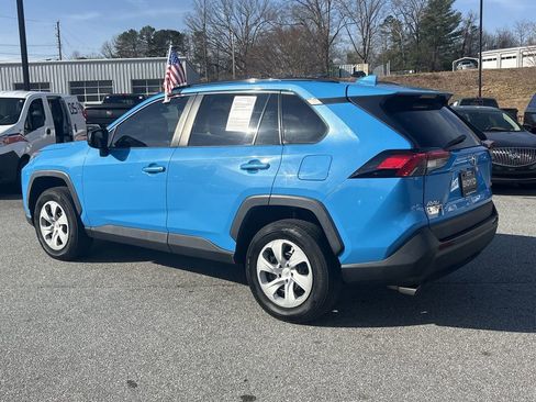 Used 2019 Toyota RAV4 LE image 8
