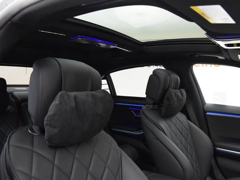 Used 2026 Mercedes-Benz S 580e 4MATIC Sedan image 17