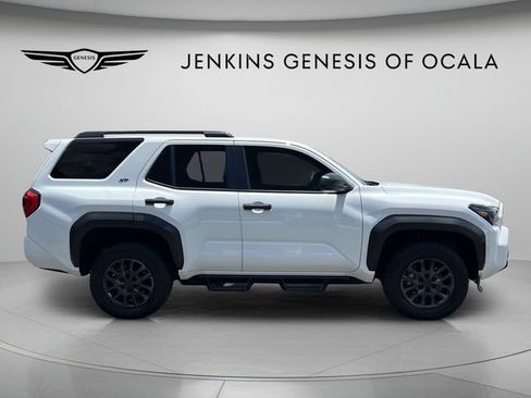 Used 2025 Toyota 4Runner SR5 AWD/4WD image 2