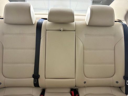 Used 2016 Volkswagen Jetta SEL FWD image 41